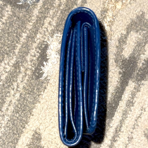 Prada Vitello Move Compact Wallet - Picture 3 of 7